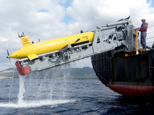 AUV「DEEP1」の揚収
