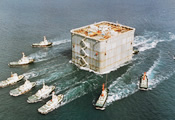 鋼製ケーソン 曳航